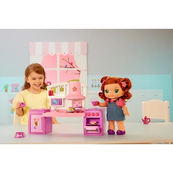 Lilly's Cook & Bake Kitchen Doll Playset by Lilly Tikes from Little Tikes NEW - Picture 4 of 8